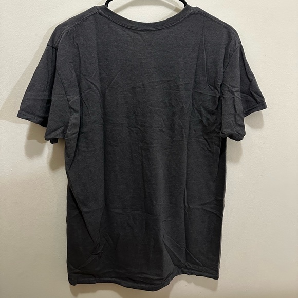 🔥3 for $15🔥 Fruit of the loom t-shirt in Medium - Picture 3 of 3